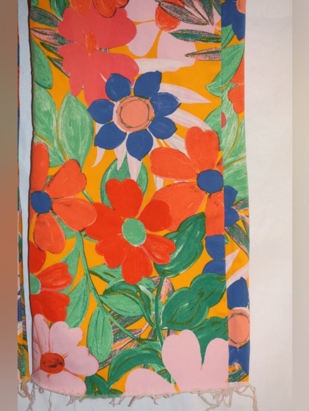 Gianni Bini Multicolored Floral Print Wide-Leg Jeans. - Picture 3 of 8
